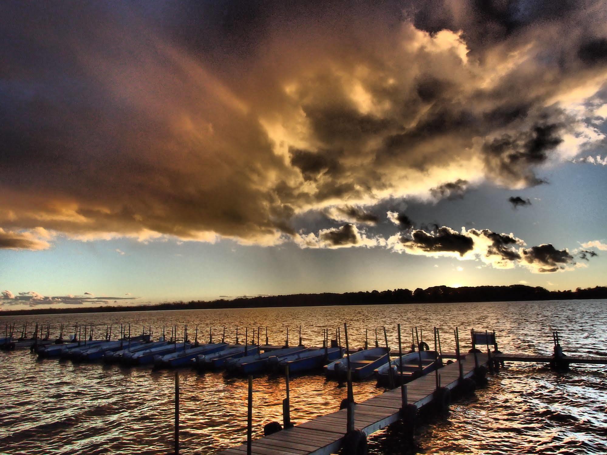 Lake Dalrymple Resort Lagoon City Dış mekan fotoğraf