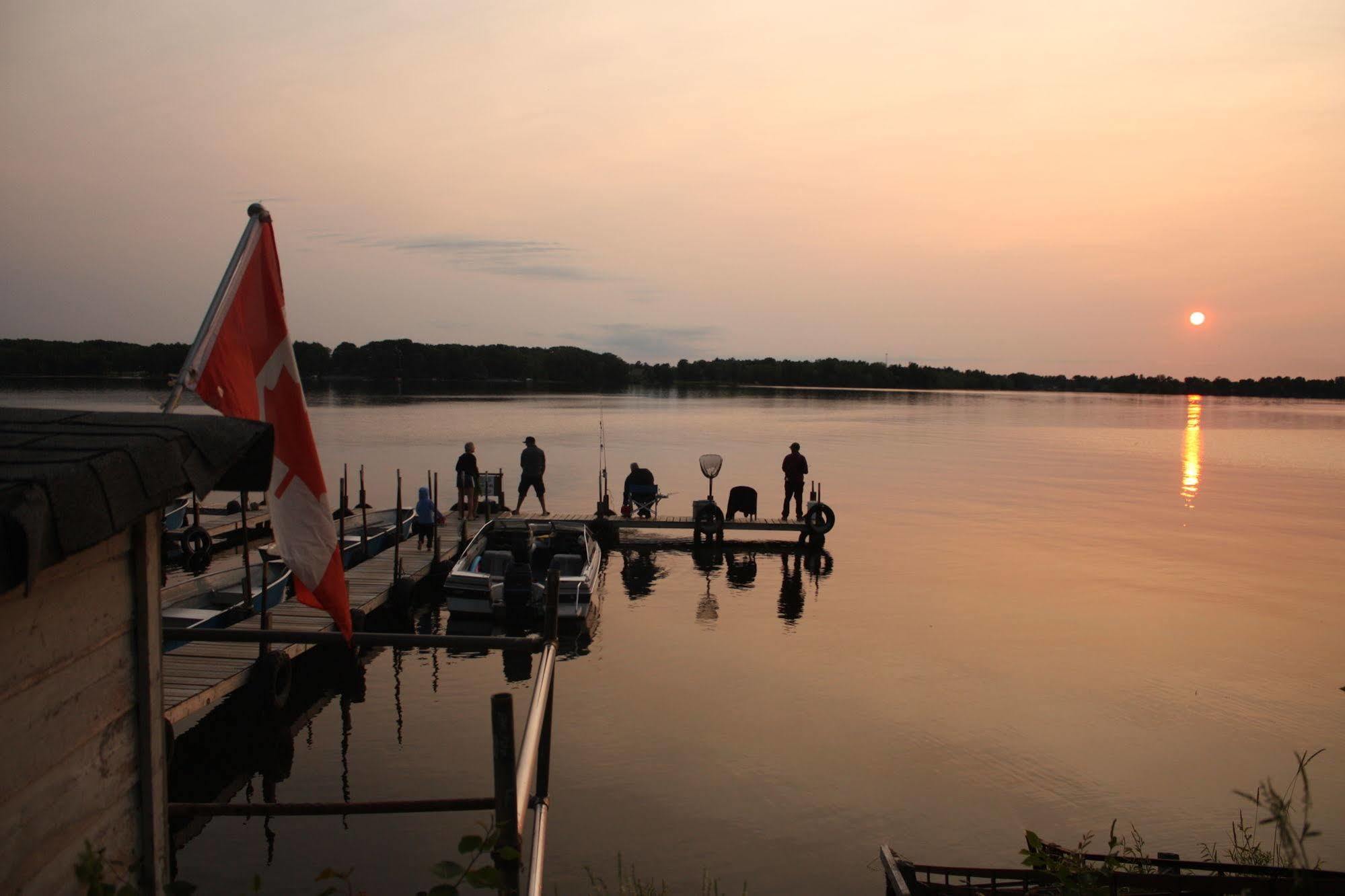 Lake Dalrymple Resort Lagoon City Dış mekan fotoğraf